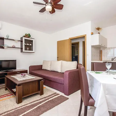 1 Bedroom Front In 아파트 *