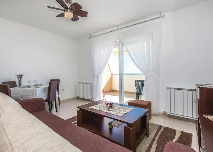 1 Bedroom Amazing In Apartment