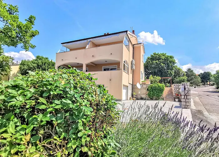 Apartment 1 Bedroom Amazing In *